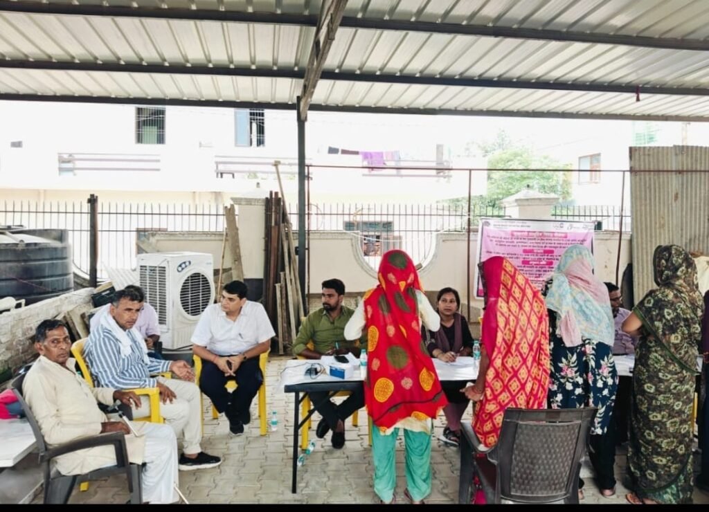 बिरौंडी गांव में वृद्धा, विधवा, विकलांग पेंशन एवं किसान सम्मान निधि कैंप आयोजित