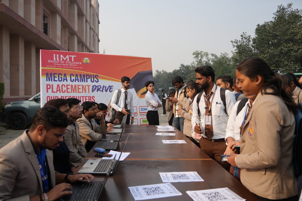 आईआईएमटी में एक ही दिन में 500 से ज्यादा ऑफर लेटर जारी, 40 से अधिक कंपनियों ने लिया छात्रों का साक्षात्कार