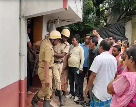 पूर्व मुख्यमंत्री ममता बनर्जी की भतीजी घर में फंदे से मिलीं, पुलिस जांच में जुटी